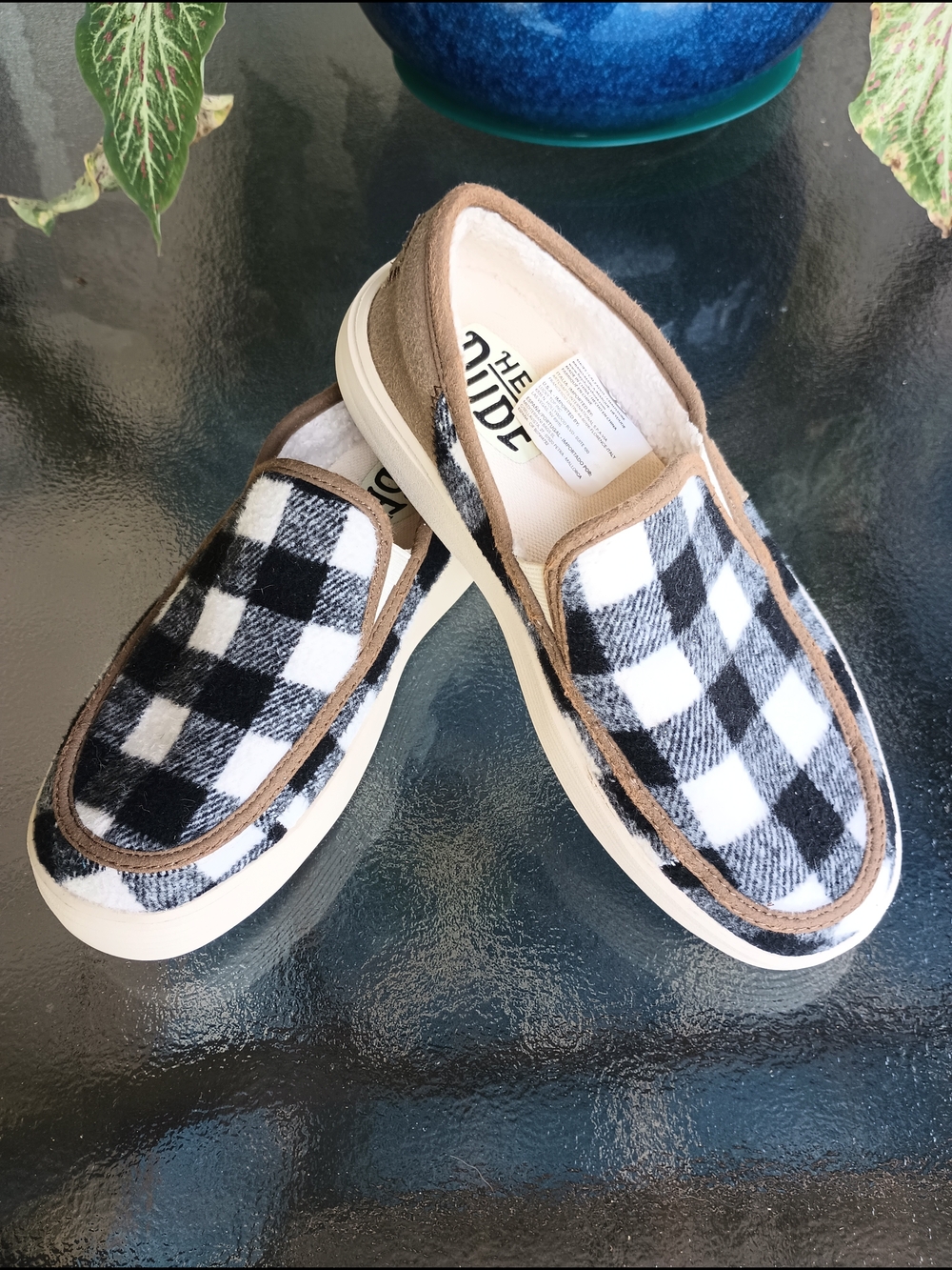 HEYDUDE Sunapee Buffalo Plaid Faux Shearling Slip On Loafers Sz 7 Cozy Blk/White